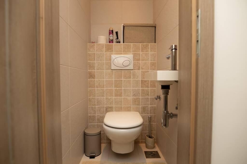 Martonfalvi Penthouse W Jacuzzi Debrecen Ngoại thất bức ảnh