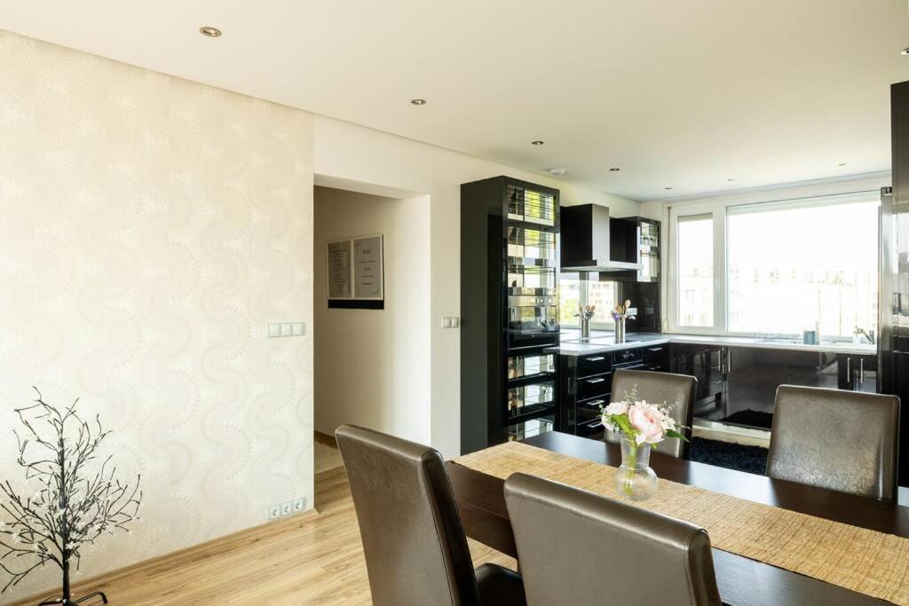 Martonfalvi Penthouse W Jacuzzi Debrecen Ngoại thất bức ảnh
